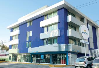 Suites Futura has Balcony rooms