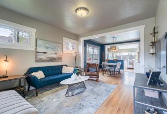 Superb Washington Park Home - Dog-Friendly - Yard has Balcony rooms