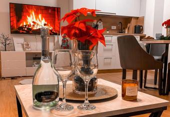 Lux Apartman MONET allows 18 year olds to book a room