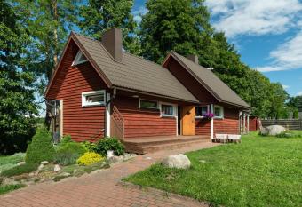 Vudila saunamaja allows 18 year olds to book a room