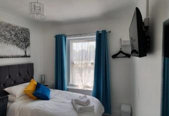 Holly Lodge allows 18 year olds to book a room