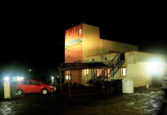 Vamoose Kaas Hill Resort has Smoking rooms