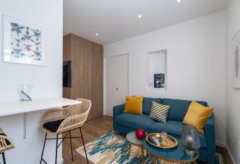 Appartement PORTHALET allows 18 year olds to book a room