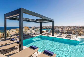 Mercure St. Julian s Malta has Balcony rooms