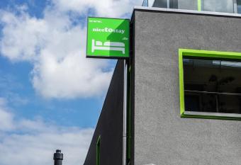 nicetostay has Balcony rooms