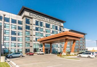 Sandman Signature Saskatoon South Hotel allows 18 year olds to book a room