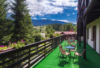 O  rodek Wypoczynkowo-Szkoleniowy HALNY has Balcony rooms