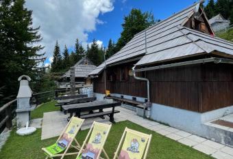 Velika planina Chalet SLOVENKA has Balcony rooms