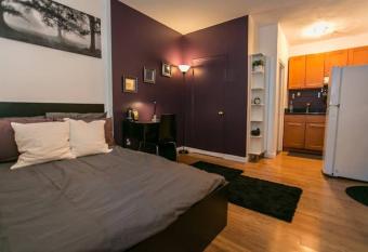 Downtown Studio Apt, Near Tufts Med, BMC, MGH allows 18 year olds to book a room