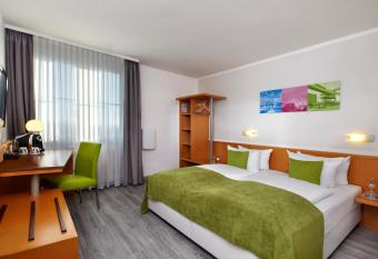 Courtyard by Marriott Dortmund allows 18 year olds to book a room