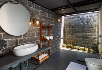 Viveda Wellness Resort allows 18 year olds to book a room