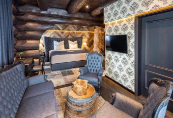 Timberjacks Kassel Motel has Balcony rooms