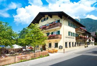 Hotel Gasthof Alter Wirt has Balcony rooms