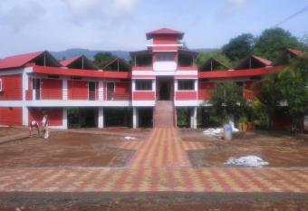 Vamoose Rajdhani has Smoking/Balcony rooms