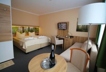 Hotel Harzresidenz allows 18 year olds to book a room