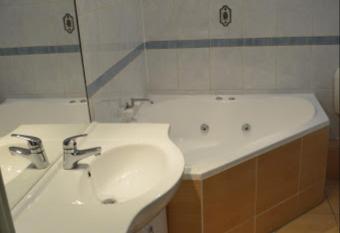 Kallangur Motel has Balcony rooms