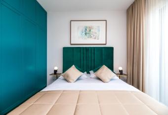 GreenRoom Kunigi  k  s allows 18 year olds to book a room