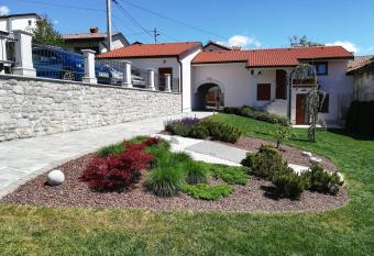 Preno  i    a Iris has Balcony rooms