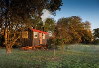 Stamford Cider Huts allows 18 year olds to book a room