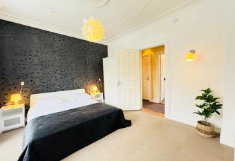 aday - Villa Firenze - 2 Bedrooms Bright Apartment has Balcony rooms