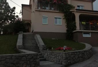 Valnea has Balcony rooms