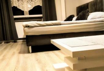 Willa Gorzow-spokojna okolica! has Balcony rooms