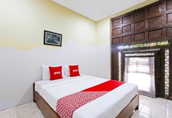 Super OYO 3693 Kopi Klotok Homestay Syariah allows 18 year olds to book a room