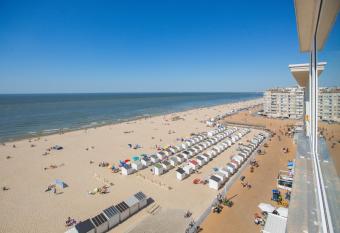 Ostend Seasight Luxury Apartment has Balcony rooms