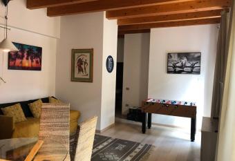 NG Guest House Sassari has Balcony rooms