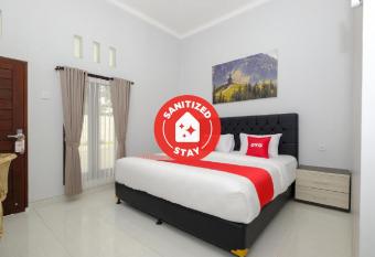 OYO 3716 Dijobi allows 18 year olds to book a room