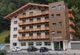 Hotel Garni Siegmundshof has Balcony rooms
