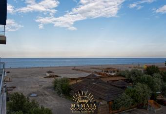 Studio Summerland allows 18 year olds to book a room