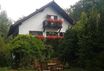 Martina s Place Bed & Breakfast has Balcony rooms