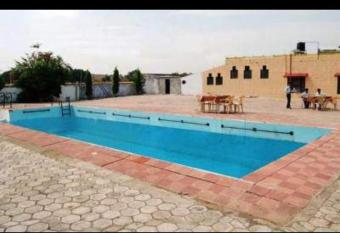 Vamoose Sambodhi has Smoking rooms