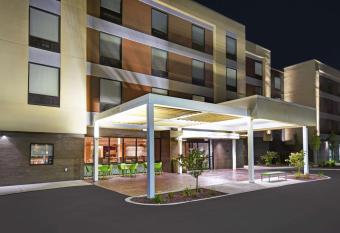 Home2 Suites by Hilton Utica has Balcony rooms