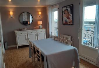 180   VUE MER allows 18 year olds to book a room