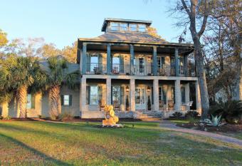 LaPolena Bed & Breakfast has Balcony rooms