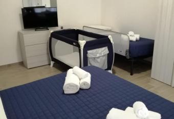 Da Nonno Giacomo has Balcony rooms