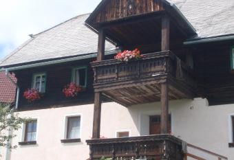 Ferienwohnung am Rettlhof has Balcony rooms