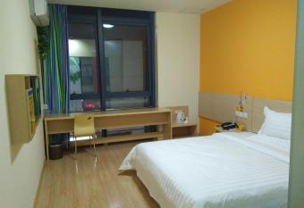 7Days Inn Suzhou Wangting Pearl Plaza allows 18 year olds to book a room