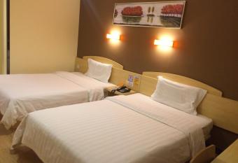7Days Inn Foshan Gaoming District allows 18 year olds to book a room