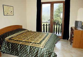 petit paradis has Balcony rooms