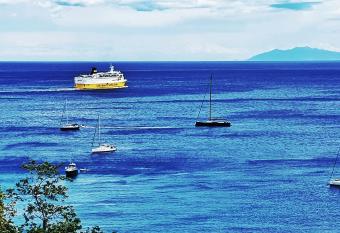 Le Panoramique.Vue mer.Bastia has Balcony rooms