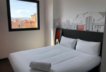easyHotel Malaga City Centre allows 18 year olds to book a room
