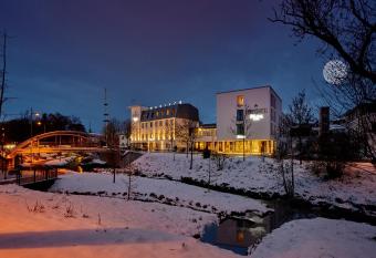 Genusshotel Wenisch allows 18 year olds to book a room