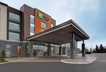 Holiday Inn Express & Suites Collingwood By IHG allows 18 year olds to book a room