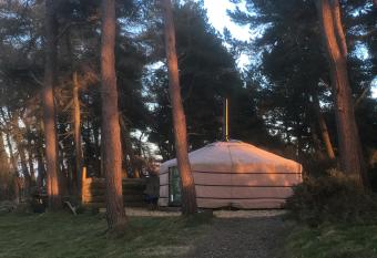 Penbedw Estate -Rural retreats,tennis has Balcony rooms