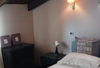 La scalinata del Borgo has Balcony rooms