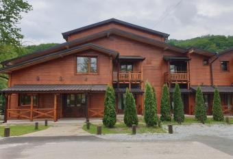 Apartmani,kucice DRINA-BOK has Balcony rooms