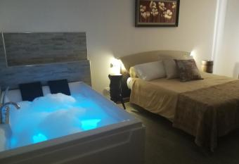 Agriturismo Monteroseo has Balcony rooms